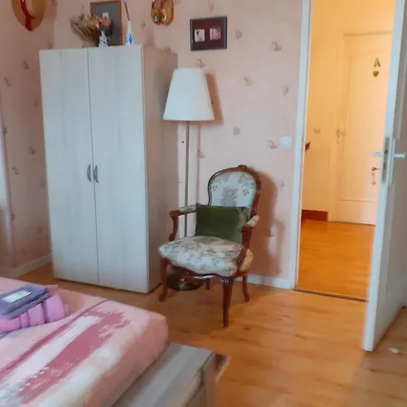 D'hôte Dans Maison Pleine De Vie Séjour chez l'habitant