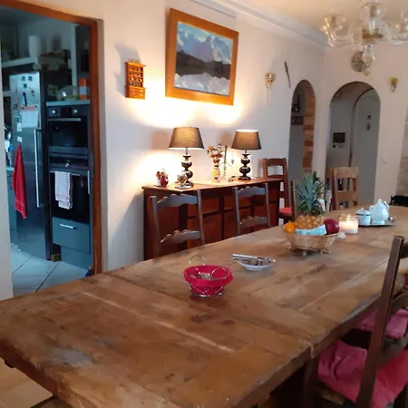 D'hôte Dans Maison Pleine De Vie Séjour chez l'habitant